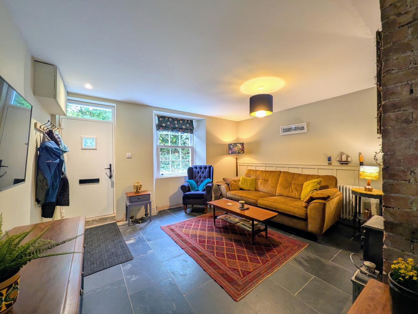 2 bed property in , Truro